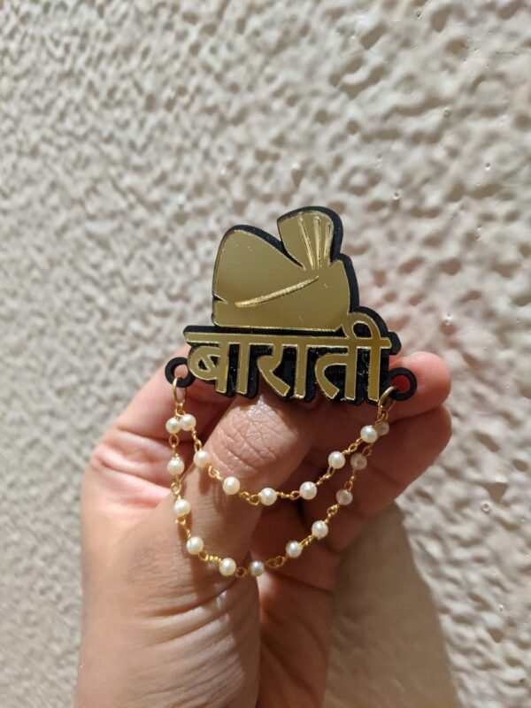 barati customized brooches