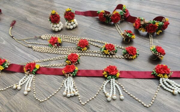 Buy Customized Heavy Floral Set for Bride to Be With Kamarpatta