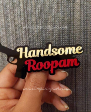 Customized brooches in gun style